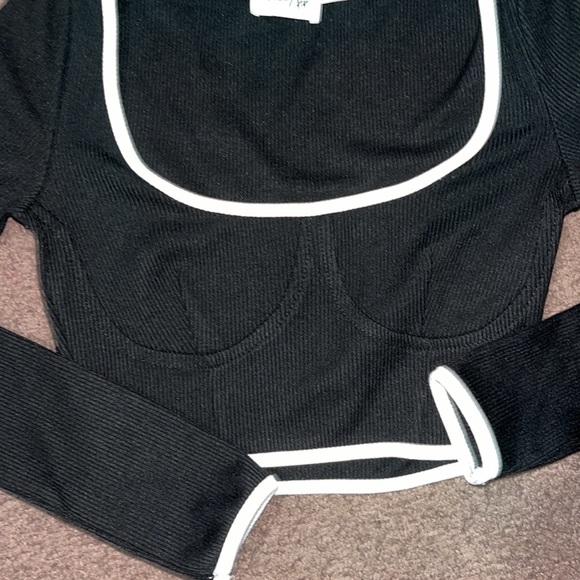Princess Polly Bowen Long Sleeve Top - Picture 5 of 6
